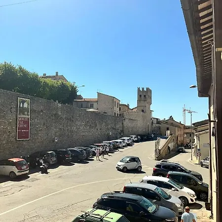 Appartamento Vacanze Dell'Orso Montefalco Exterior photo